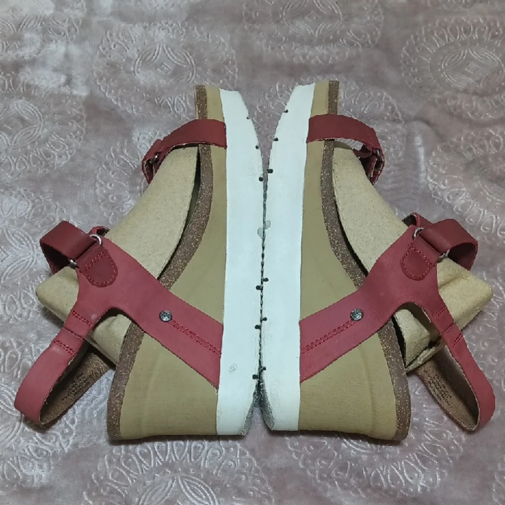 OTBT Burgundy Strappy Sandals - Picture 5 of 9